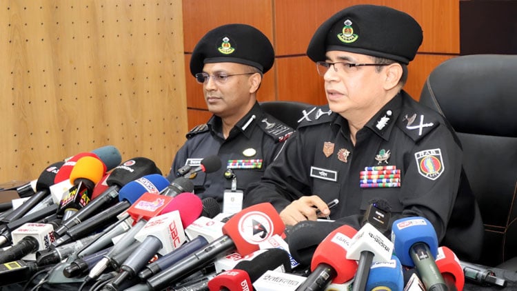 কারো নির্দেশে আমরা কোনো হত্যা বা জোরপূর্বক গুমে জড়িত হব না, র‌্যাব ডিজি
