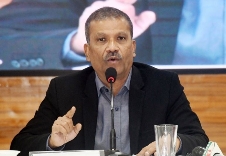 সরকার আগামী বিজয় দিবসের আগে মানবতাবিরোধী সব অপরাধের বিচার সম্পন্ন করবে, আসিফ নজরুল