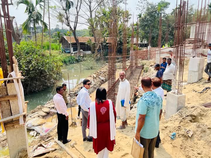 বোয়ালখালীতে খাল দখল জরিমানা গুনল ৫০ হাজার