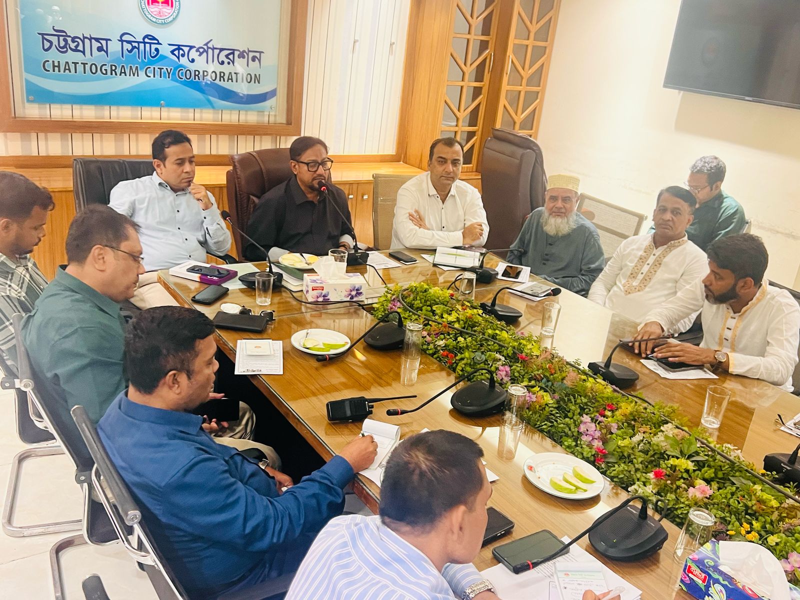 নগরীর জলাবদ্ধতা নিরসনে সম্মিলিতভাবে কাজ করতে হবে, চসিক মেয়র