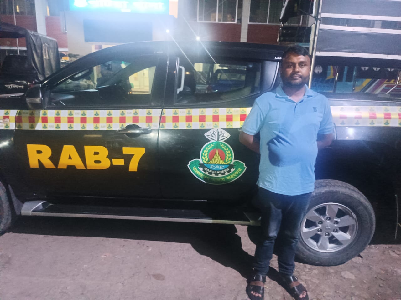 চট্টগ্রামে র‍্যাবের অভিযানে ধর্ষণ চেষ্টা মামলার পলাতক আসামি গ্রেফতার