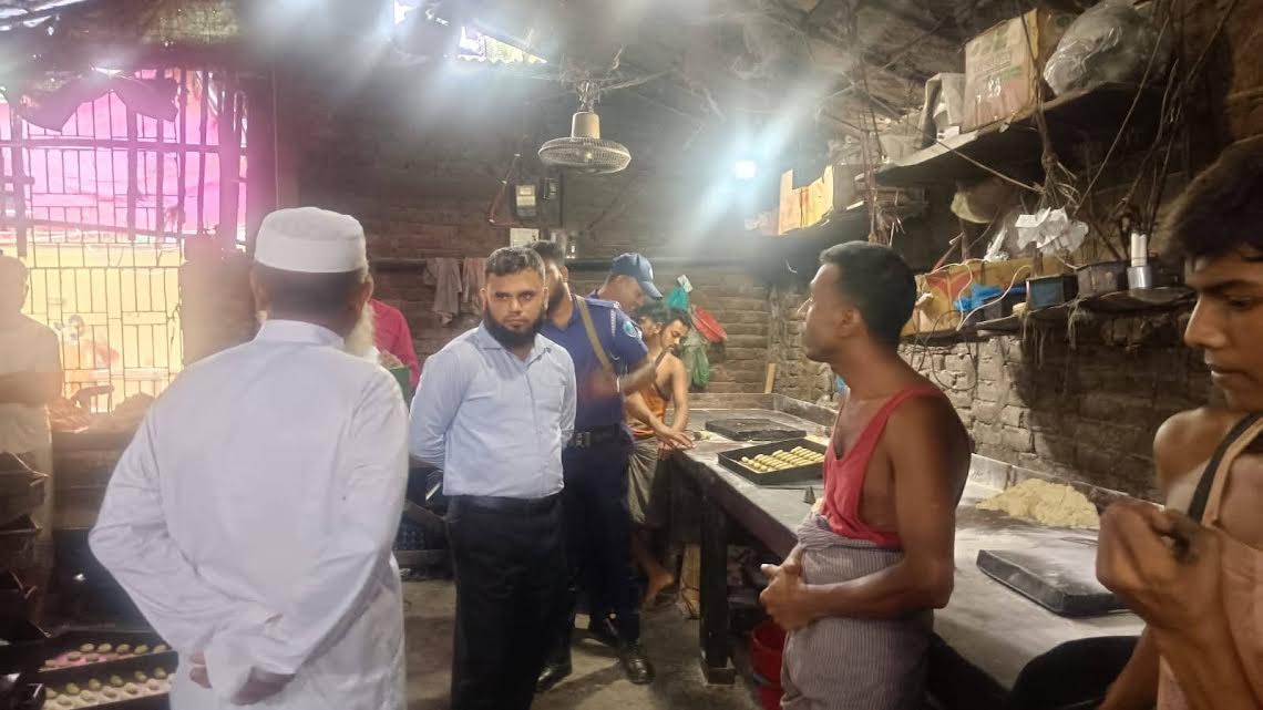 ফটিকছড়িতে ৩ বেকারিকে ১ লাখ ৭৫ হাজার টাকা জরিমানা