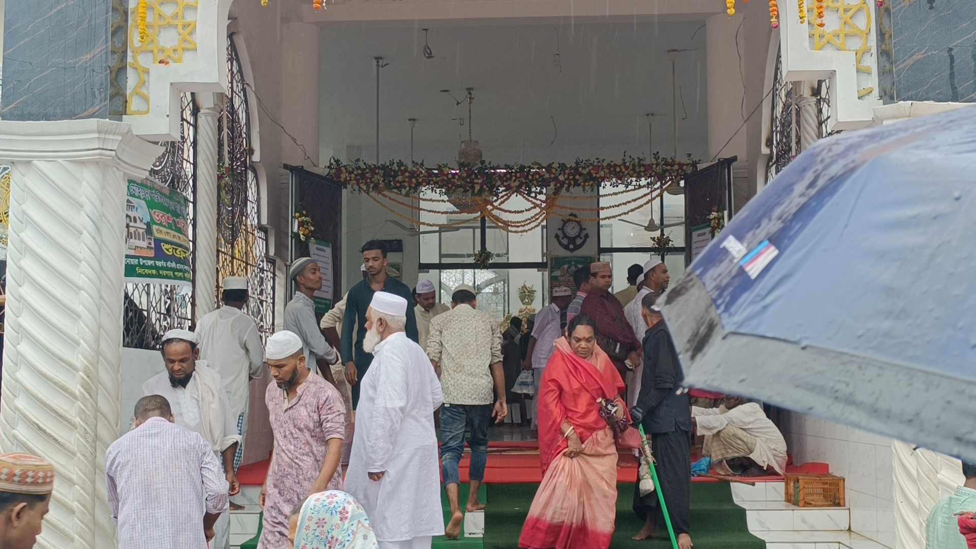 আনোয়ারায় শাহ মোহছেন আউলিয়া (রহ:) এর ওরশ 