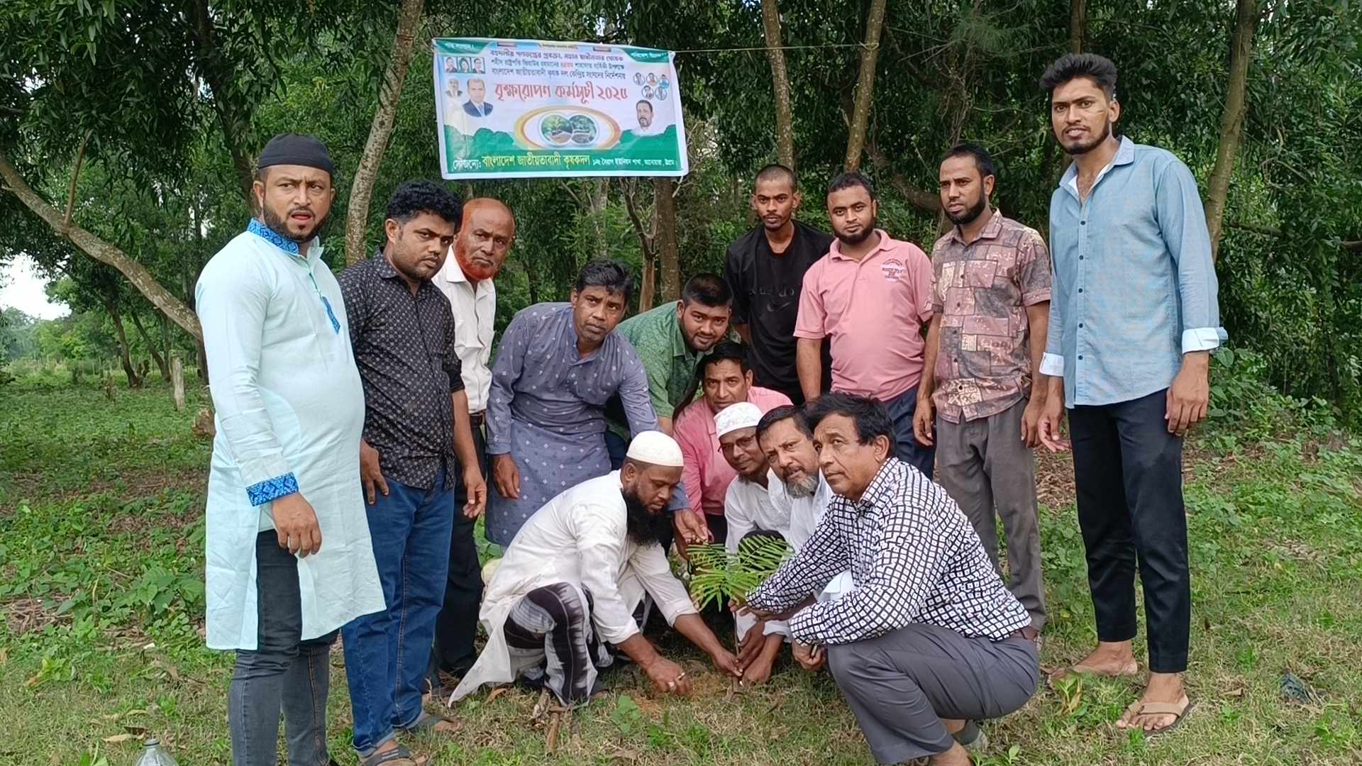 আনোয়ারায় বৈরাগ ইউনিয়নে কৃষক দলের বৃক্ষ রোপণ কর্মসূচি