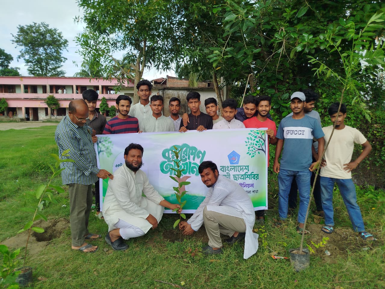 আনোয়ারায় ইসলামি ছাত্র শিবিরের বৃক্ষরোপণ কর্মসূচি পালিত
