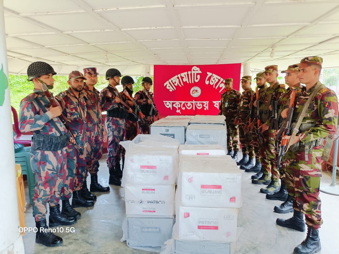 রাঙামাটিতে যৌথ অভিযানে জব্দ ২৫  লাখ টাকার বিদেশী সিগারেট 