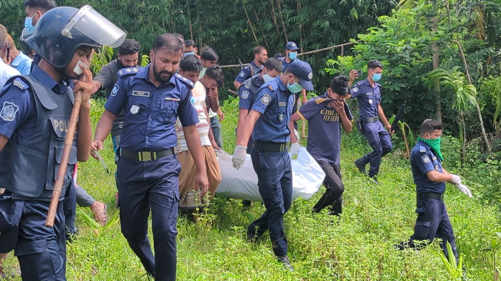 রাঙামাটিতে ব্যবসায়ীর দ্বিখন্ডিত লাশ উদ্ধার, স্ত্রীসহ ঘাতক গ্রেফতার