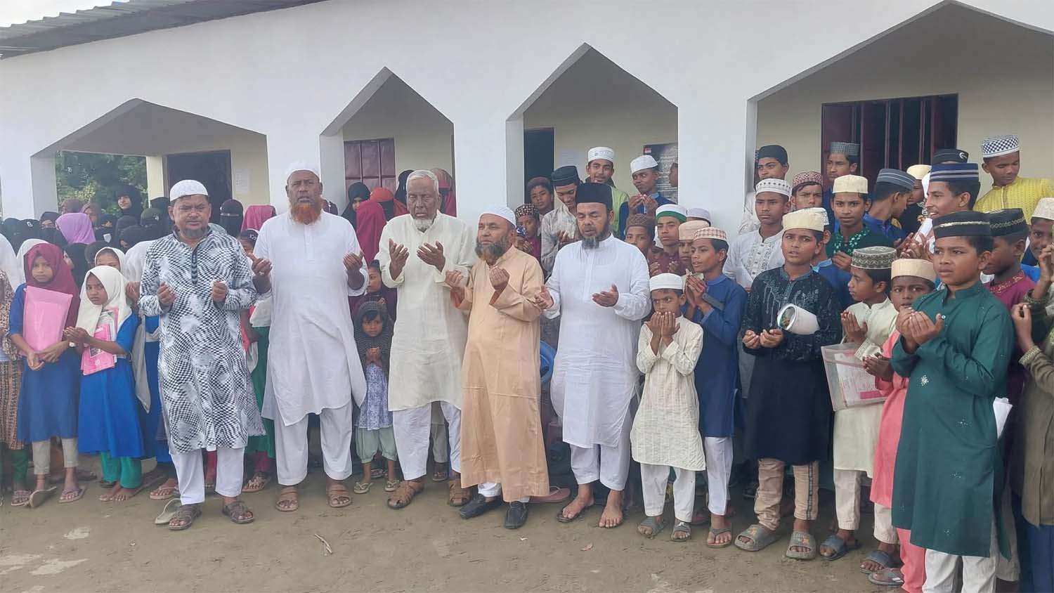 আনোয়ারায় নীডি ফাউন্ডেশন কর্তৃক মাদ্রারাসা নির্মাণ