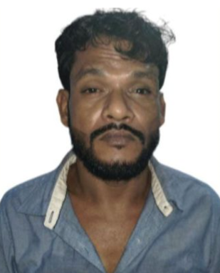  ১০ মামলার আসামি গ্যাস বাবুল মদসহ আটক