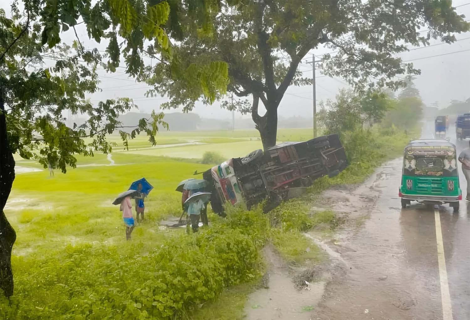 চট্টগ্রামে মেডিকেল শিক্ষার্থীসহ আহত ৬