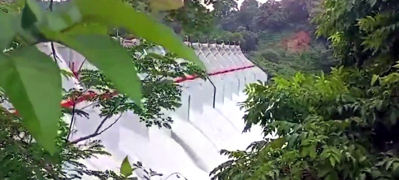 কাপ্তাই হ্রদের পানি বৃদ্ধিতে ৬ ইঞ্চি খুলে দেয়া হলো ১৬ জলকপাট