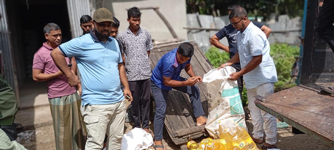 নানুপুর বাজারে জব্দকৃত টিসিবির পণ্য : এক মাসেও তদন্তে অগ্রগতি নেই