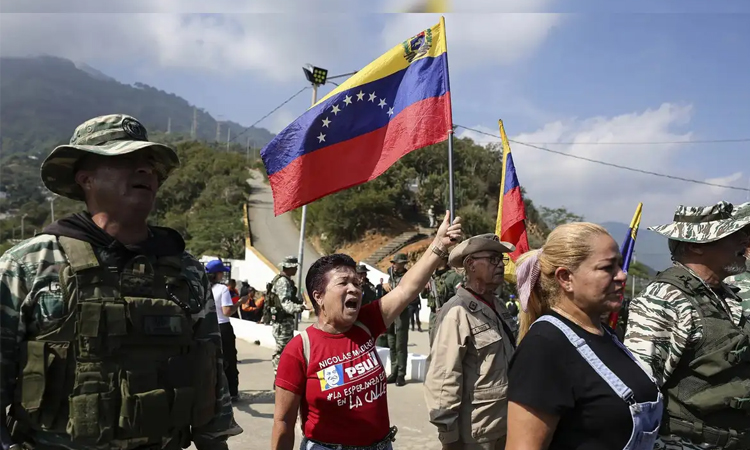 ভেনিজুয়েলার জনসাধারণের জন্য সামরিক প্রশিক্ষণের আয়োজন