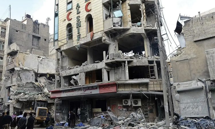 সিরিয়ায় সরকারি বাহিনীর বোমা হামলায় ৭ জন নিহত 