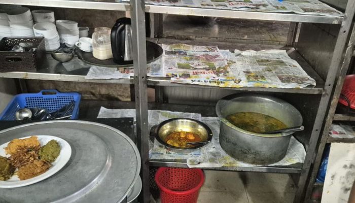 কক্সবাজারে ৪ রেস্টুরেন্টকে লাখ টাকা জরিমানা