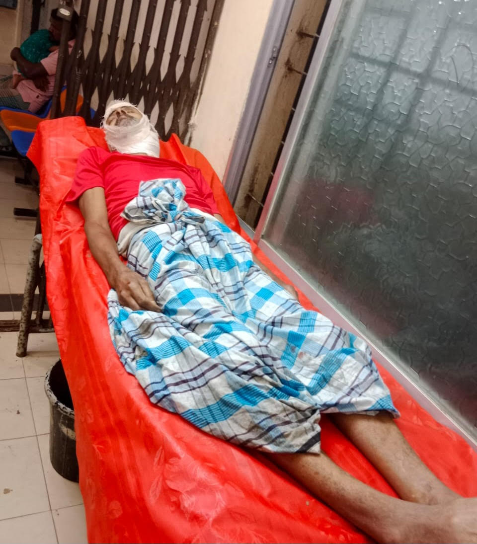 চন্দনাইশে পিকআপ চাপায় নিহত সাবেক ব‍্যাংক কর্মকর্তা 