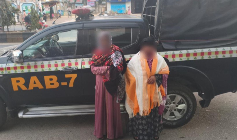 আনোয়ারায় ইয়াবা পাচারকালে দুই কারবারি আটক