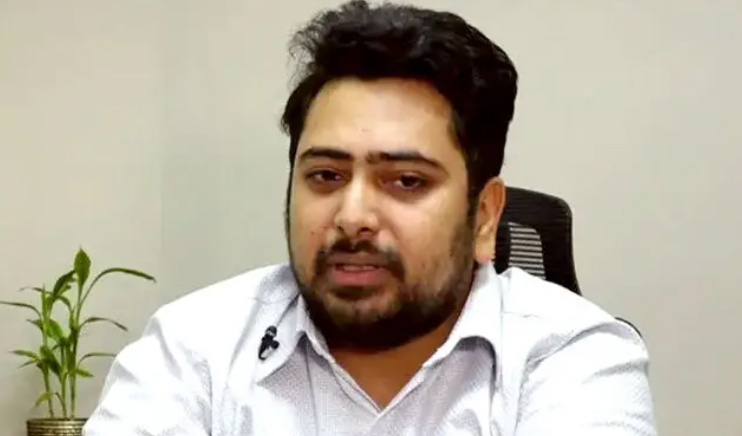 ইসিকে রাজনৈতিক পরিস্থিতি বিবেচনায় নিয়ে তফসিল দিতে বললেন নাহিদ