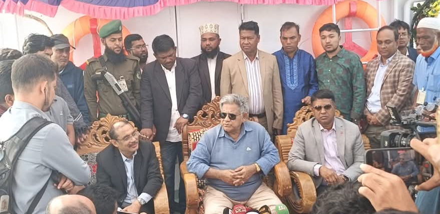 ফেরি নিয়ে রাজনীতি না করার আহবান : উপদেষ্টা ড. সাখাওয়াত হোসেন