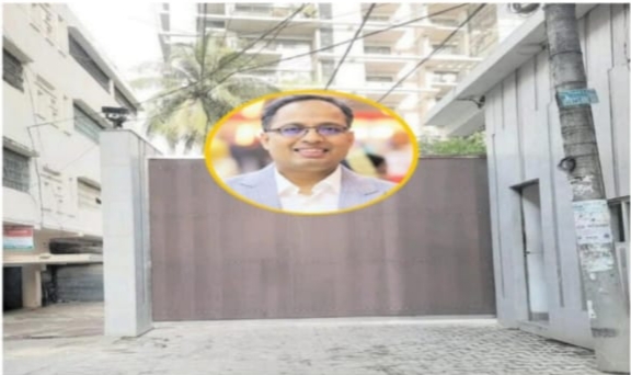 ফ্যাসিস্ট সরকারের সাবেক এমপি সিআইপি মুজিবের বাসভবনে গুলিবর্ষণ   