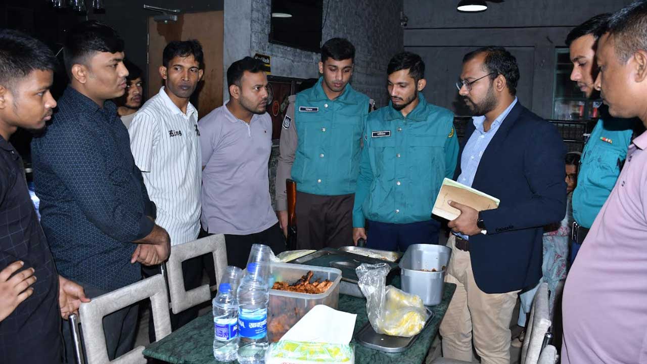 চট্টগ্রামে ভোক্তার অভিযান, ৫ প্রতিষ্ঠানকে জরিমানা