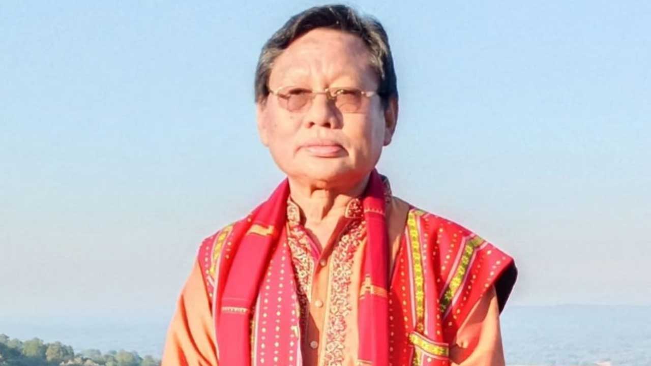 অবশেষে মনোনয়ন বৈধ হলো খাগড়াছড়ির দীনময় রোয়াজার