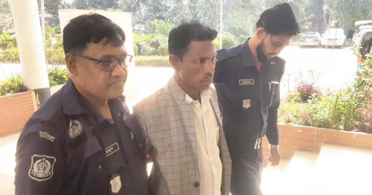 বাঁশখালীতে অস্ত্রসহ যুবক গ্রেপ্তার