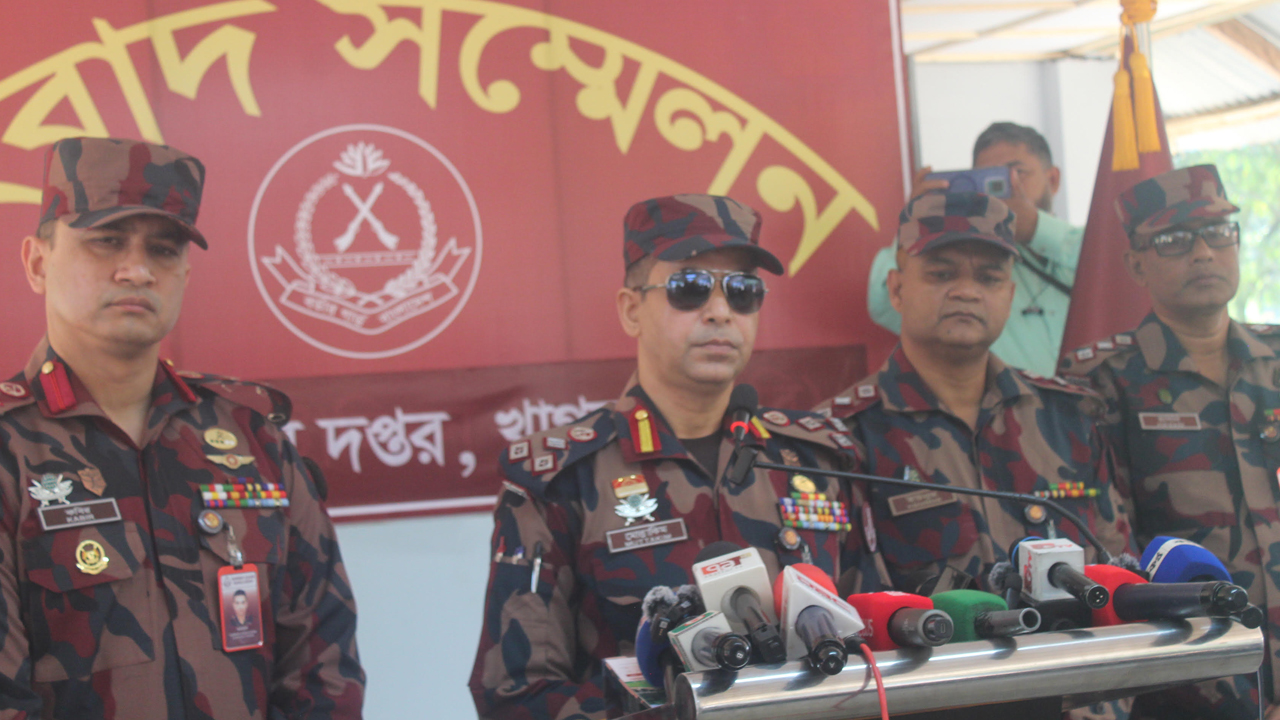 নির্বাচন ঘিরে খাগড়াছড়িতে ৩০ প্লাটুন বিজিবি মোতায়েন