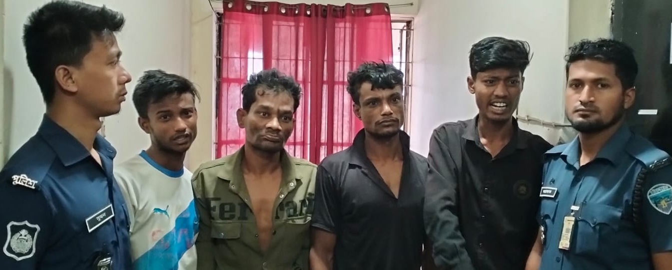 রাঙামাটিতে পুলিশের মাদকবিরোধী অভিযানে গ্রেফতার ৪ 