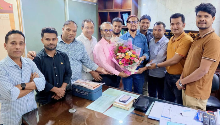 চসিকে টিসিজেএ নেতাদের সৌজন্য সাক্ষাৎ, বস্তুনিষ্ঠ সাংবাদিকতায় জোর মেয়রের