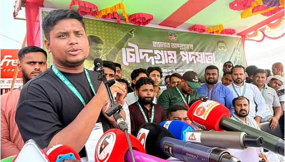 মুরব্বিদের মতো কানাডার বেগমপাড়ায় আমাদের বাড়িগাড়ি নেই: হাসনাত আবদুল্লাহ