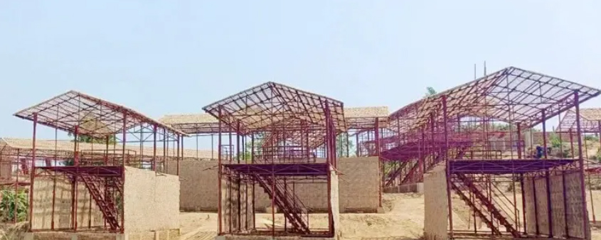 পাহাড় কেটে রোহিঙ্গাদের দোতলা ঘর, ক্ষোভে ফুঁসছেন স্থানীয়রা