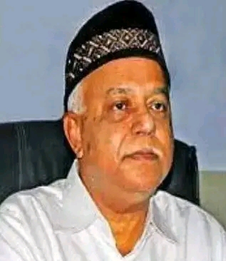 রোসাংগিরীতে প্রকাশ্যে ছাত্রলীগের সমাবেশ: সাবেক মেয়র মঞ্জুরসহ ২৯ জনের বিরুদ্ধে মামলা