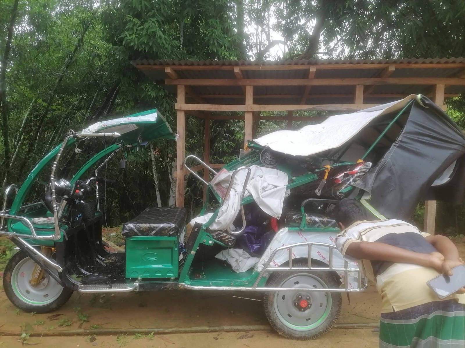 রাঙামাটিতে মাহিন্দ্রা-অটো'র মুখোমুখি সংঘর্ষে ২ বছরের শিশুর মর্মান্তিক মৃত্যু: আহত-৫
