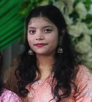 এসএসসিতে পাস করলেন স্কুল ক্যাপ্টেন লাবিবা