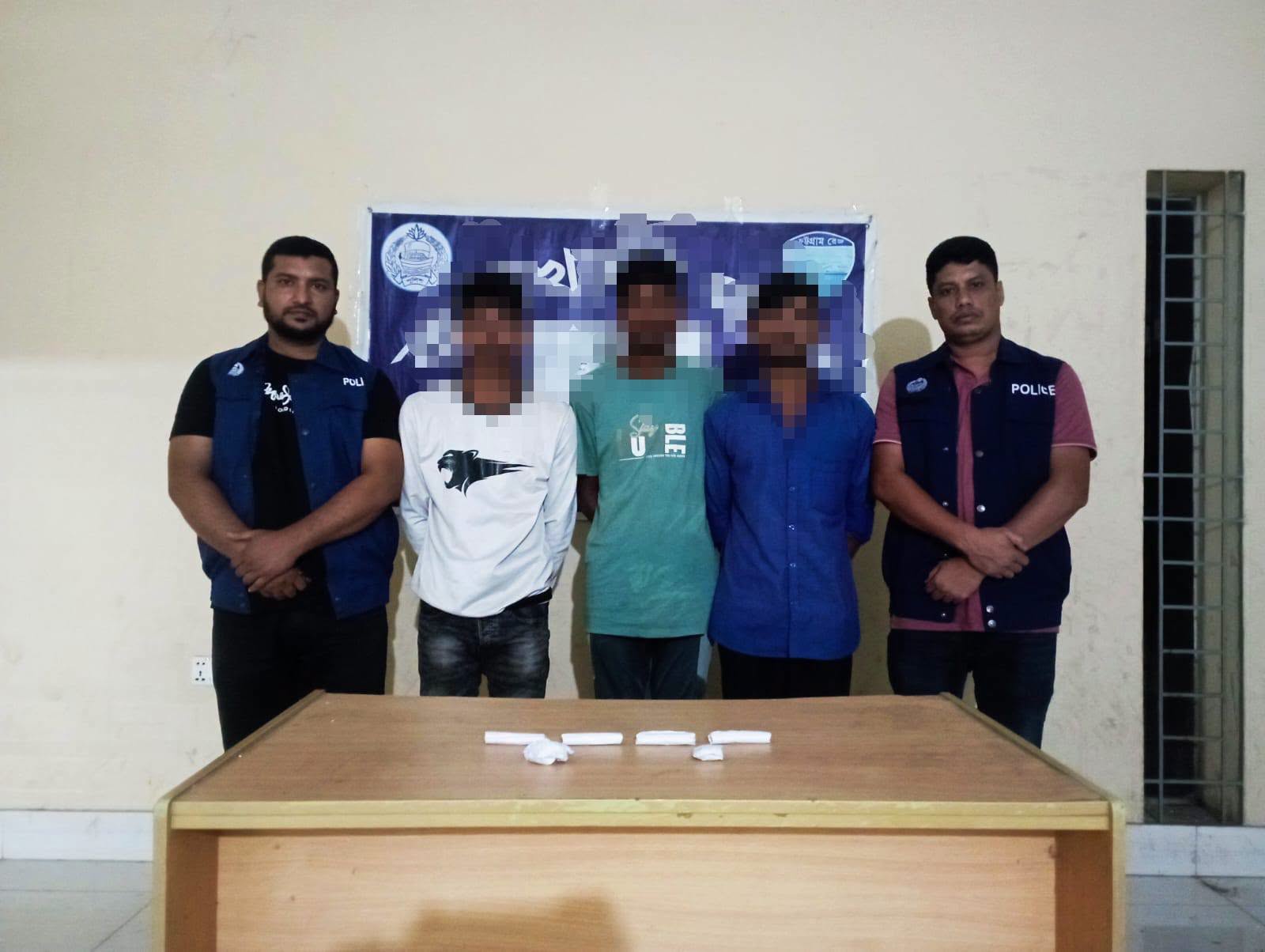 রাঙামাটিতে পুলিশী অভিযানে হত্যা মামলার আসামিসহ গ্রেপ্তার-৩০: মাদক উদ্ধার
