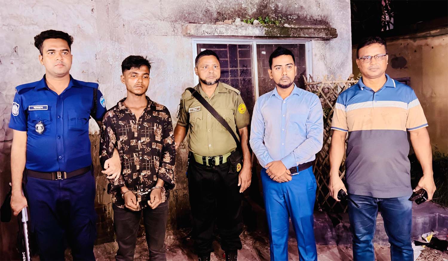 বোয়ালখালীতে ইয়াবা বিক্রির সময় যুবক আটক, ৬ মাসের কারাদণ্ড