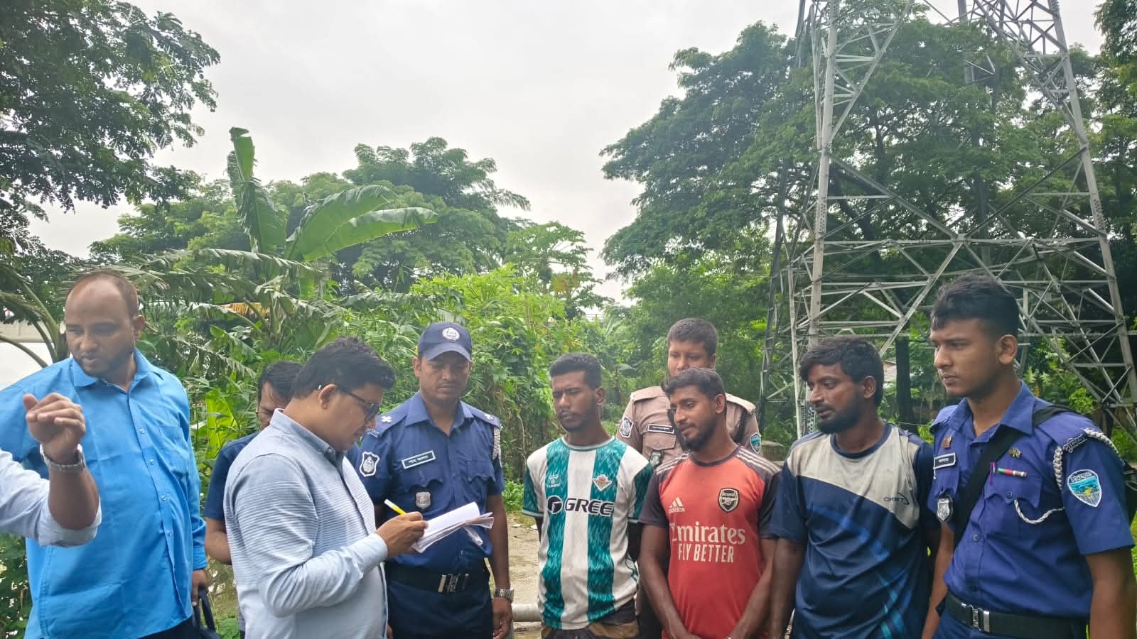 আনোয়ারায় নবাগত এসিল্যান্ডের একের পর এক অভিযান, অবৈধ বালু উত্তোলনে ৩ জনের কারাদণ্ড ও অর্থদণ্ড