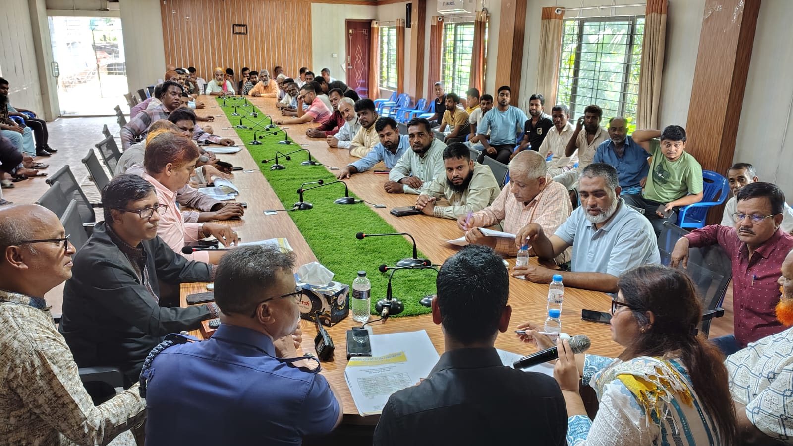 বোয়ালখালীতে সিএনজির ভাড়া নির্ধারণ: শিক্ষার্থীদের জন্য হাফ, ২১ সেপ্টেম্বর থেকে চার্ট না থাকলে ব্যবস্থা