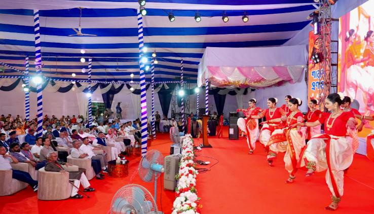 কখনো সরকার প্রধান এখানে আসেননি: অর্পণ ব্যানার্জি